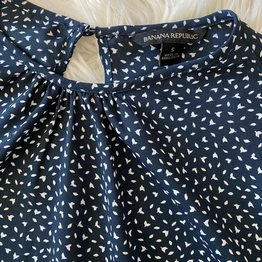 BR print bell sleeve blouse